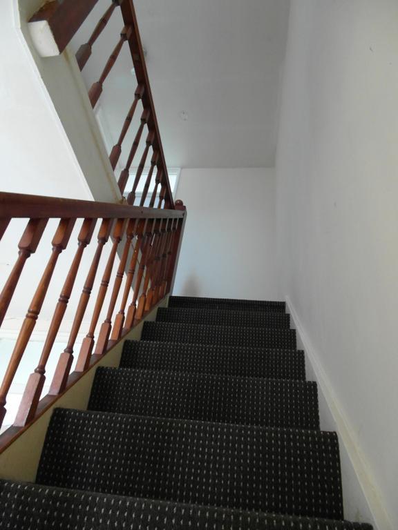 Lettingeasy - Brownfield Gasthof *